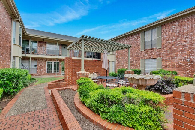 7920 Rockwood Ln in Austin, TX - Building Photo - Building Photo
