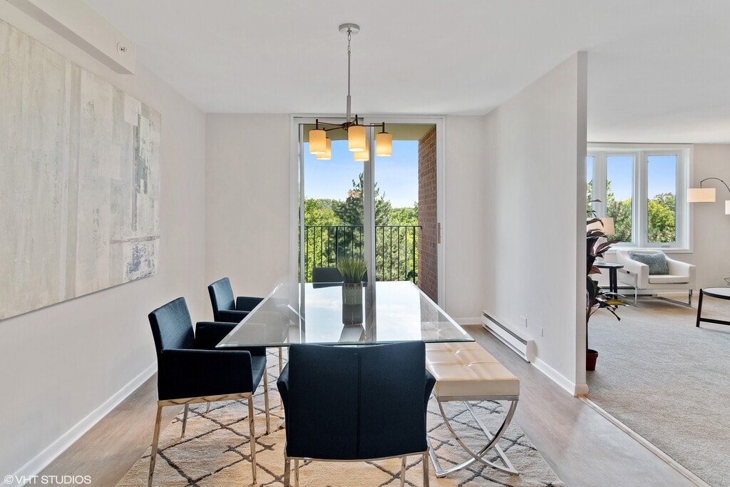 Spinning Wheel Apartments in Hinsdale, IL