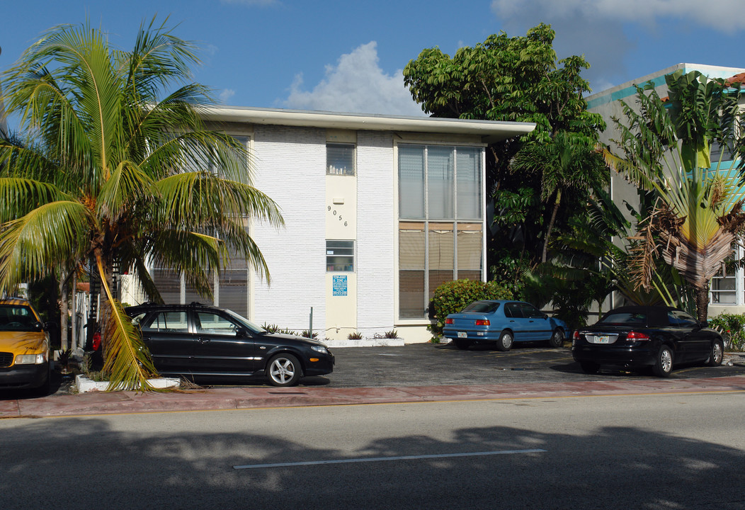 9056 Collins Ave in Miami Beach, FL - Building Photo