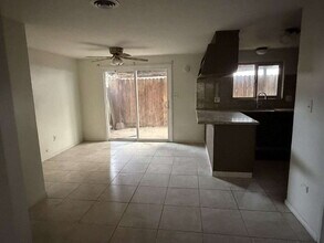 600 Lansing Dr-Unit -#16 in Bakersfield, CA - Building Photo - Building Photo