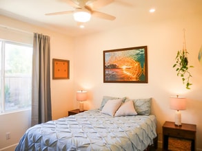 3177 Toopal Dr, Unit The Beachy Bungalow in Oceanside, CA - Foto de edificio - Building Photo