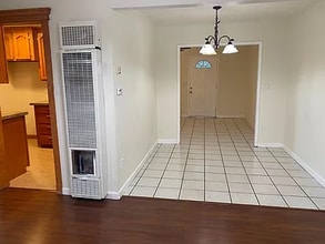 870 Palm Cir in Tracy, CA - Building Photo - Building Photo