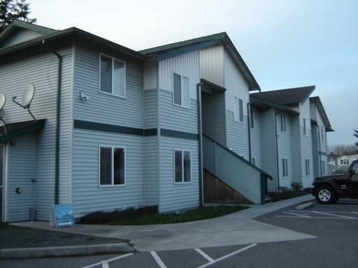 260 NE 7th Ave in Oak Harbor, WA - Building Photo