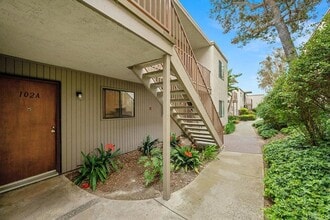 6725 Mission Gorge Rd, Unit 102A in San Diego, CA - Building Photo - Building Photo