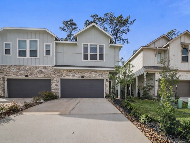 674 Royal Arch Dr in Conroe, TX - Building Photo - Building Photo