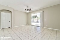 13037 Terrace Springs Dr in Temple Terrace, FL - Foto de edificio - Building Photo