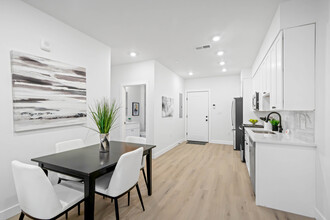 2495 Alabama Ave, LLC in Washington, DC - Foto de edificio - Interior Photo
