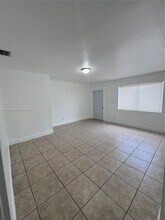12400 NE 11th Ct-Unit -4 in North Miami, FL - Building Photo - Building Photo