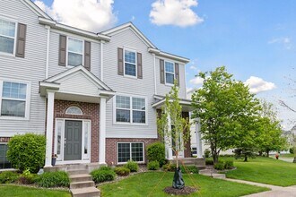 15130 Fanning Dr N in Hugo, MN - Building Photo - Building Photo