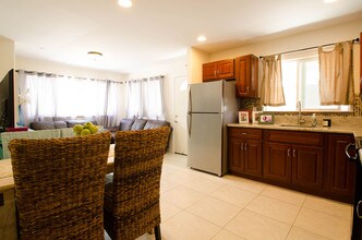 1625 Frog Ln, Unit #C in Honolulu, HI - Building Photo - Building Photo