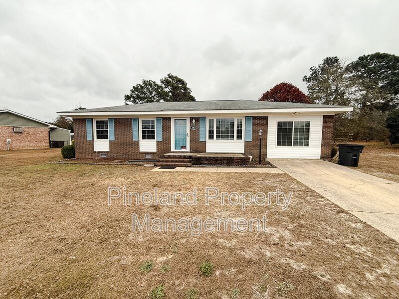 2821 E Cramer Dr in Fayetteville, NC - Building Photo