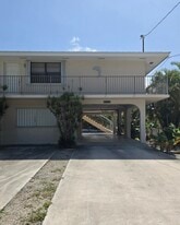 660 11th St in Key Colony Beach, FL - Building Photo