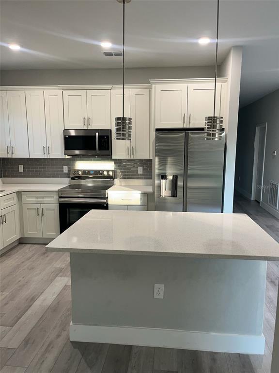 335 Sweetwater Dr in Rotonda West, FL - Building Photo - Building Photo