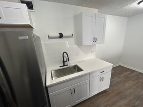 9128 W Terrace Dr in Niles, IL - Building Photo - Building Photo