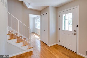 6809 Huntsman Blvd in Springfield, VA - Building Photo - Building Photo