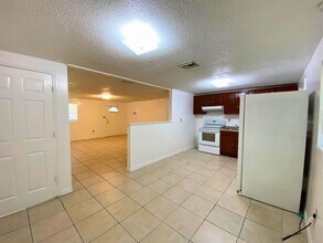 1821 Bellgrove St in Lakeland, FL - Building Photo - Building Photo