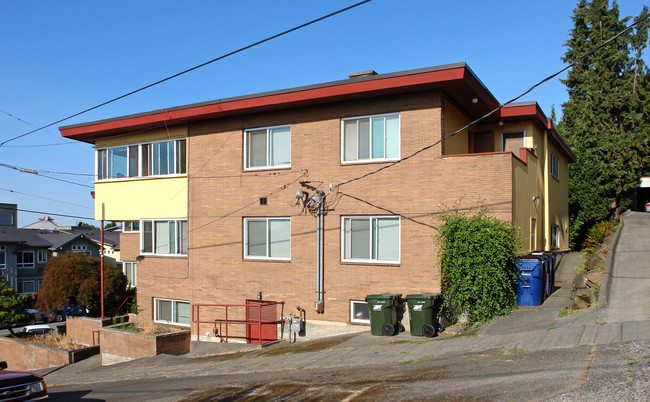 Queen Vue Court in Seattle, WA - Foto de edificio - Building Photo