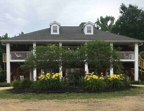 175 Laveta Ln in Camden, TN - Building Photo - Building Photo