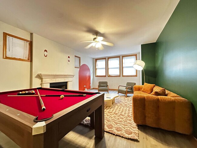 2042 W Pierce Ave in Chicago, IL - Building Photo - Building Photo