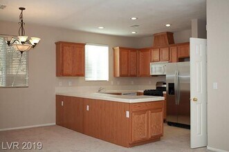 9107 Black Maple Ave in Las Vegas, NV - Building Photo - Building Photo