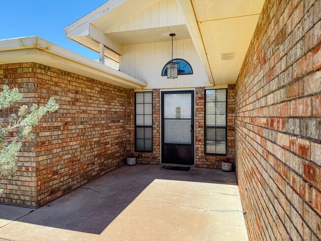 533 Eagle Dr in Alamogordo, NM - Building Photo - Building Photo