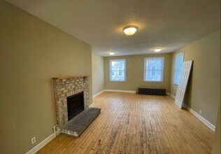 1121 7th St SE in Minneapolis, MN - Foto de edificio - Building Photo