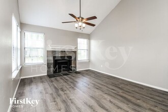 1700 Scottsdale Dr in Arlington, TX - Building Photo - Building Photo