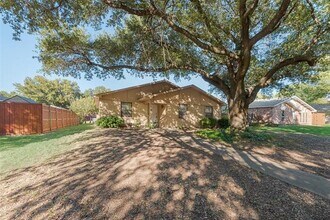 1429 Whitehall Dr in Plano, TX - Building Photo - Building Photo