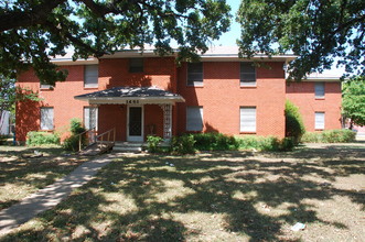 1451 Conner Dr in Dallas, TX - Building Photo - Building Photo