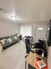 3330 NW 17th Ct in Fort Lauderdale, FL - Building Photo - Building Photo