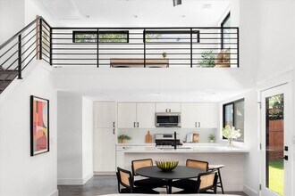 409 W 55th 1/2 St in Austin, TX - Building Photo - Building Photo