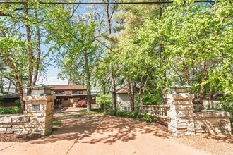 5030 Lake Mendota Dr in Madison, WI - Building Photo - Building Photo