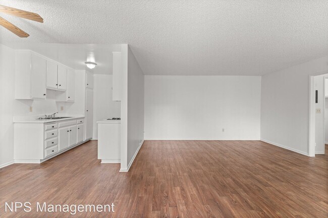 8331 Lampson Ave in Garden Grove, CA - Building Photo - Building Photo