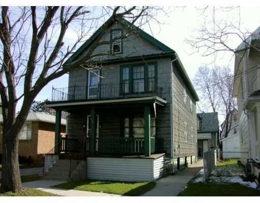 125 Edison Ave in Buffalo, NY - Building Photo