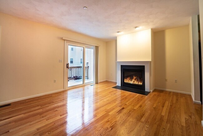 555 Main St in Woburn, MA - Building Photo - Building Photo