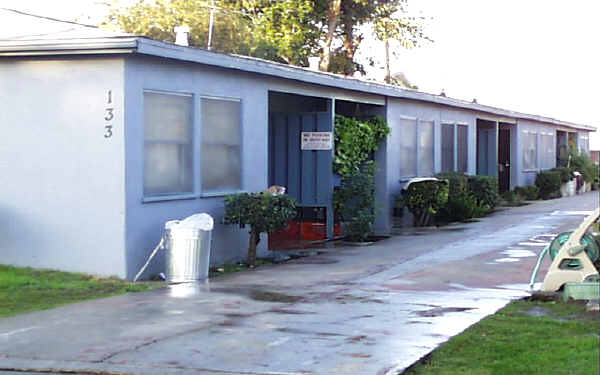 133 N Pritchard Ave in Fullerton, CA - Foto de edificio - Building Photo