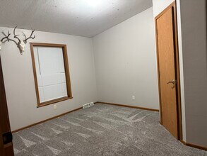 2066 S 150 W in Vernal, UT - Foto de edificio - Building Photo