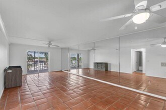 4900 38th Way S in St. Petersburg, FL - Building Photo - Building Photo