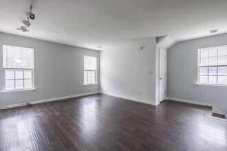 1607 Ralph David Abernathy Blvd SW in Atlanta, GA - Building Photo - Building Photo