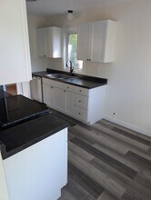 9936 11th Ave S in Minneapolis, MN - Foto de edificio - Building Photo