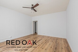 960 S Oxford Ave in Los Angeles, CA - Building Photo - Building Photo