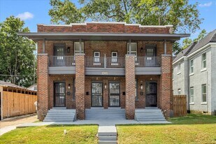 2395 Forest Ave in Memphis, TN - Building Photo