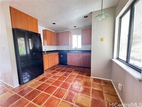 1198 Kupau St in Kailua, HI - Building Photo - Building Photo