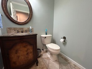 1232 Lois Ln in Bowling Green, KY - Building Photo - Building Photo