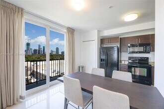 2701 SW 3rd Ave in Miami, FL - Building Photo - Building Photo