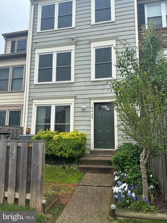 10465 Dylan Pl in Manassas, VA - Building Photo