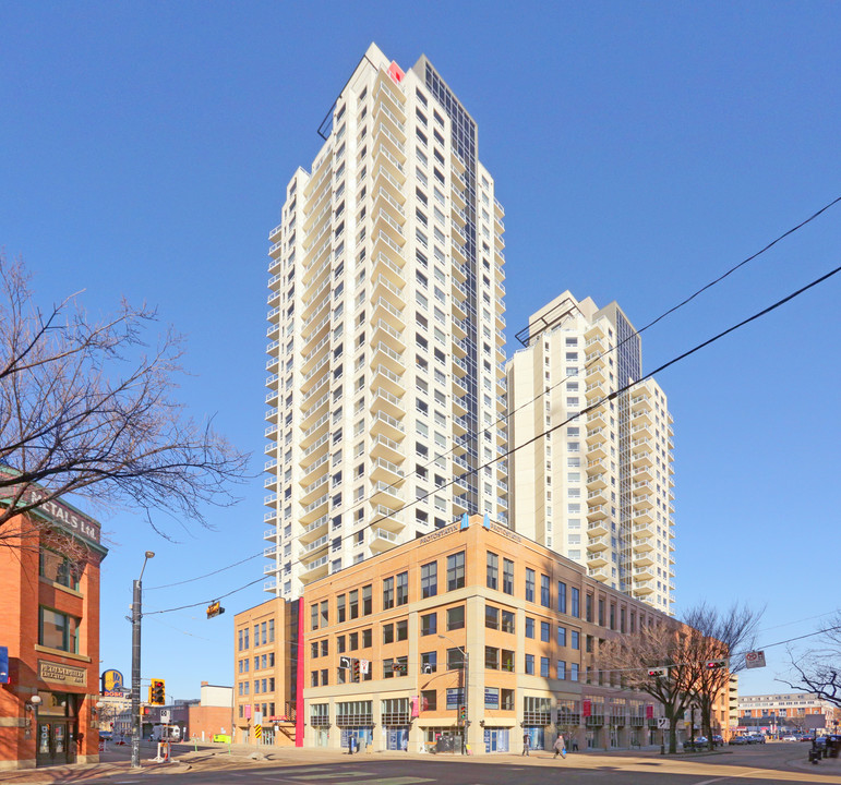 Fox Tower 2 in Edmonton, AB - Building Photo