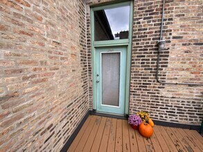 1701 N Damen Ave in Chicago, IL - Building Photo - Building Photo