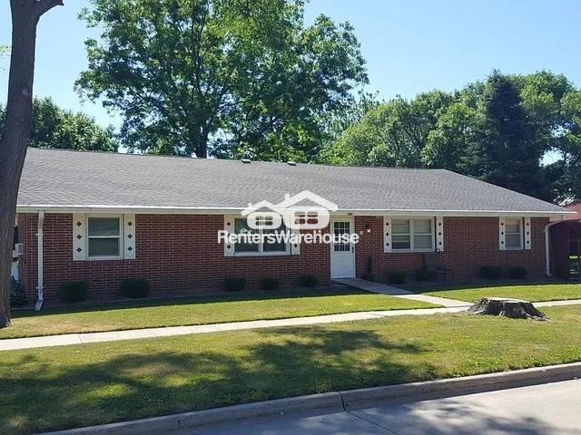 property at 208 N 11th St