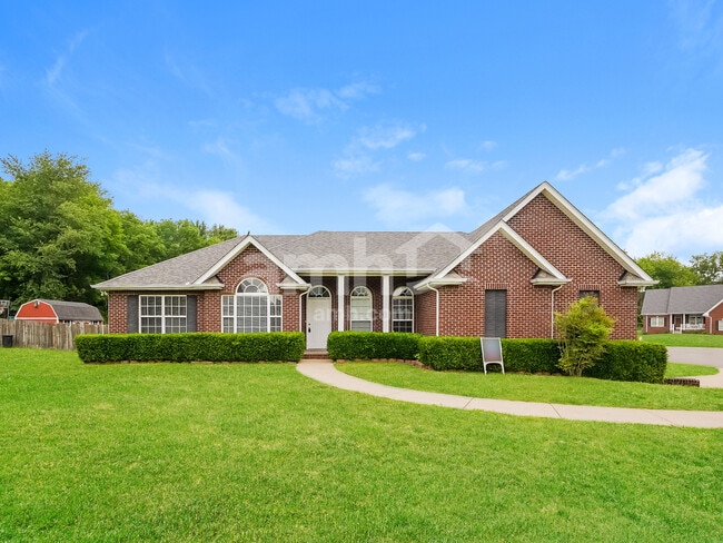 property at 1040 Blue Jay Ct